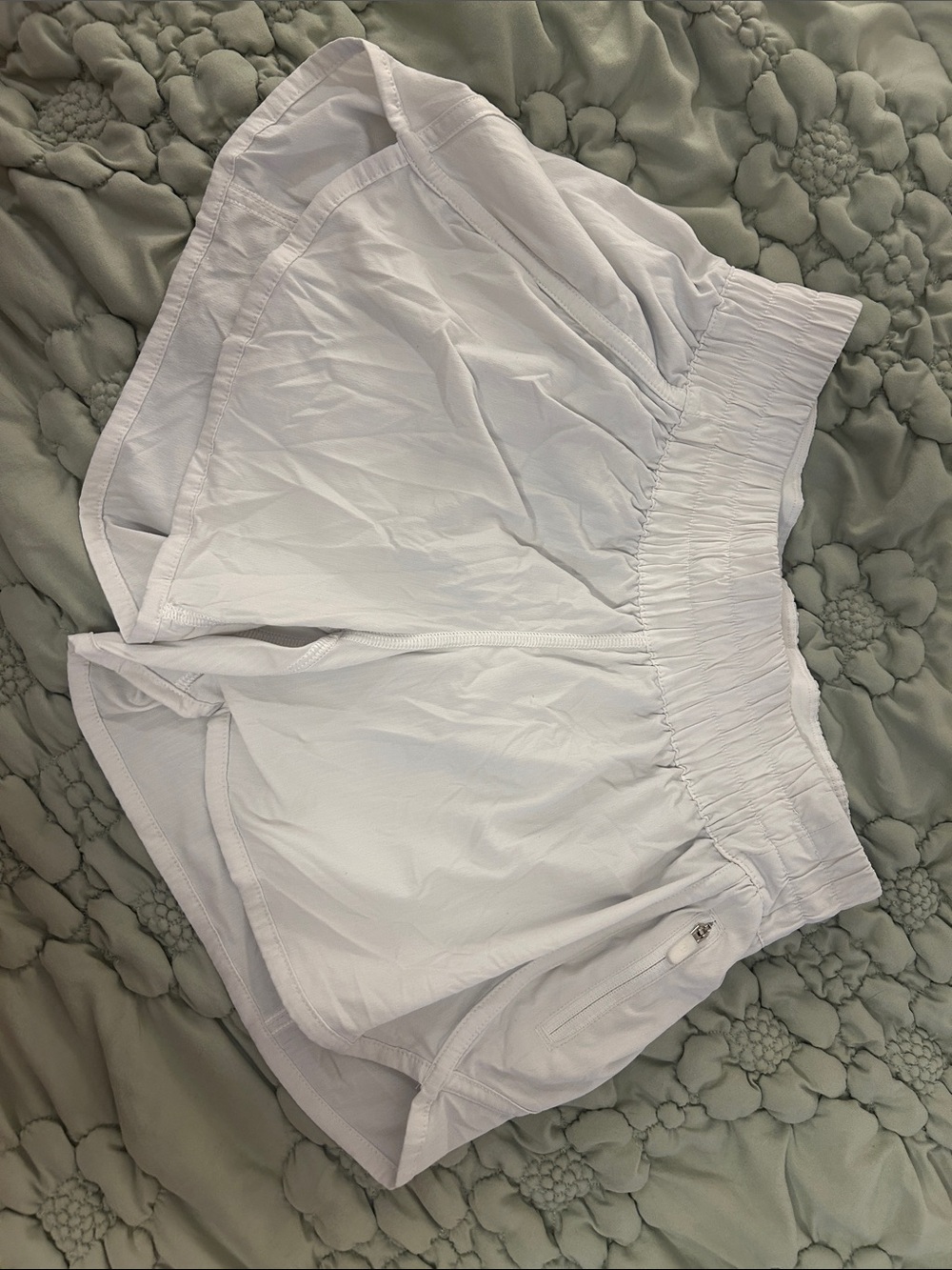 Lululemon Women's White Elastic-Waist Athletic Shorts